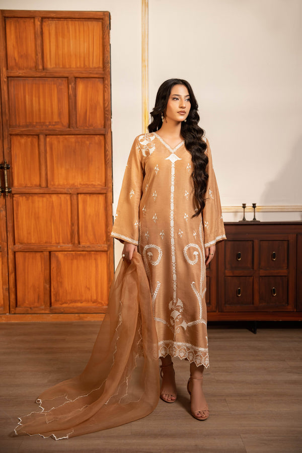 Zariya - A Golden Whisper of Heritage - Muze London