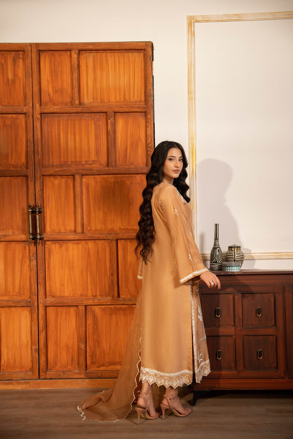 Zariya - A Golden Whisper of Heritage - Muze London