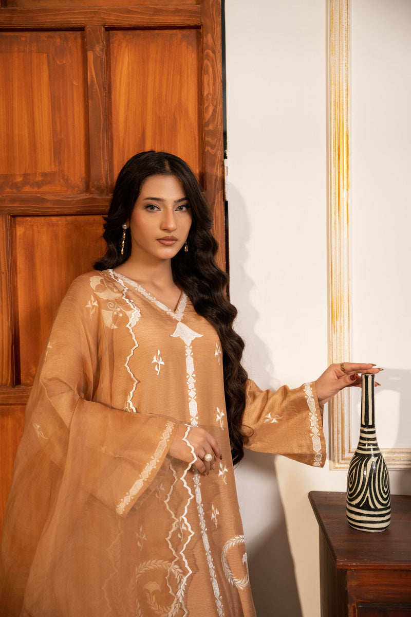 Zariya - A Golden Whisper of Heritage - Muze London