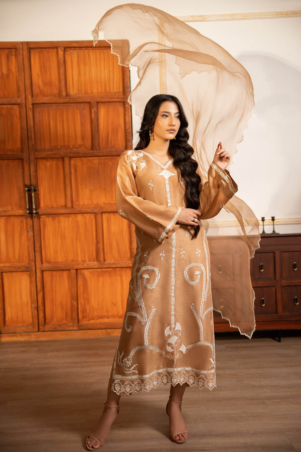 Zariya - A Golden Whisper of Heritage - Muze London