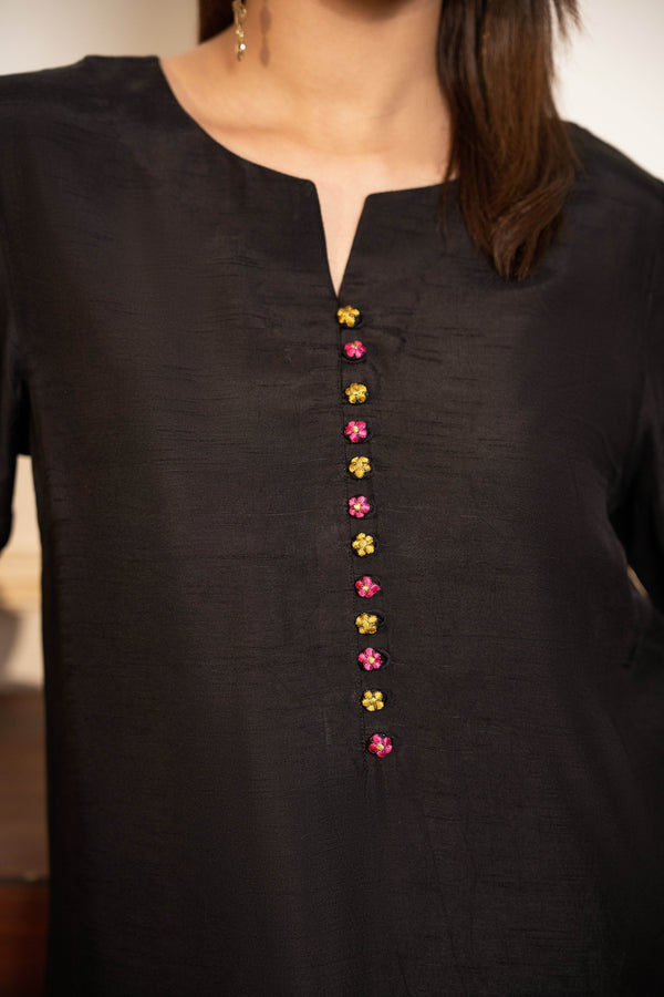 Black Blossoms - A Tale of Craft & Grace - Muze London