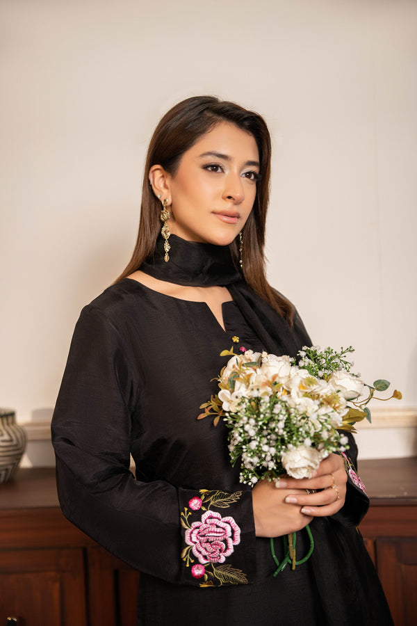 Black Blossoms - A Tale of Craft & Grace - Muze London