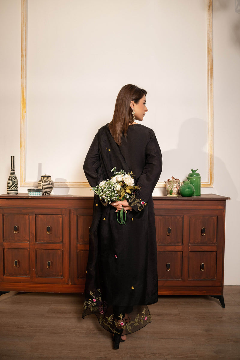 Black Blossoms - A Tale of Craft & Grace - Muze London