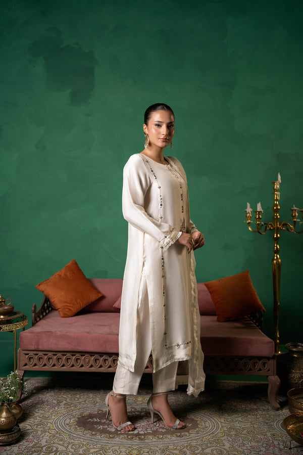 Tehzeeb Élan – Ivory Mukesh Handcrafted Silk Ensemble - Muze London