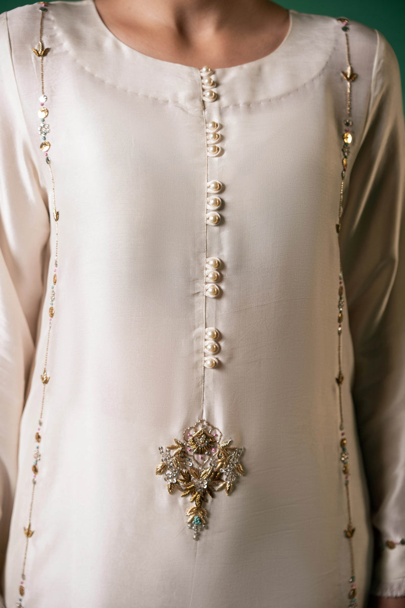 Tehzeeb Élan – Ivory Mukesh Handcrafted Silk Ensemble - Muze London