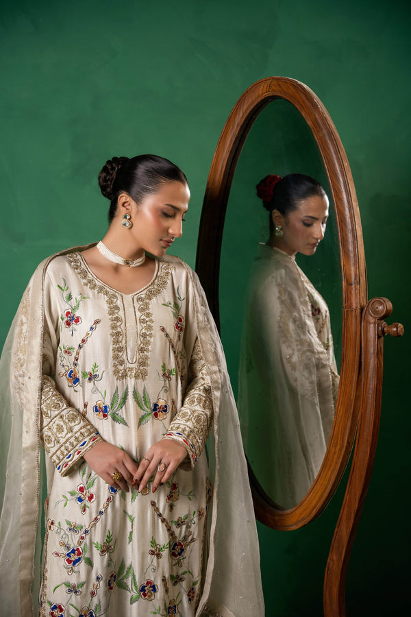 Tehzeeb Éternelle - A Masterpiece Redesigned, Luxury Reimagined - Muze London