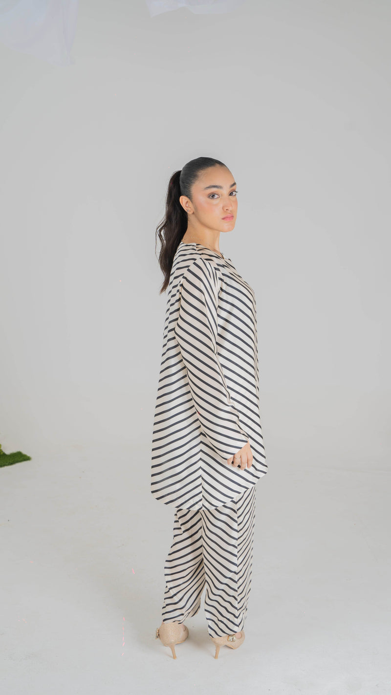 Stripes Vibes: Modern Black & White Open Shrug Set - Muze London