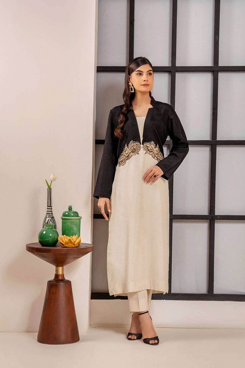 Noir Elegance – Hand-embellished motif - Muze London
