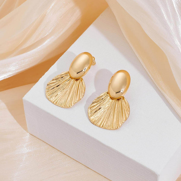 Vintage SS Jewelery Golden - Muze London