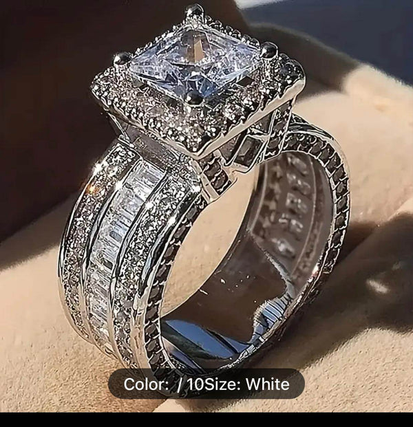 Luxury Geometric Zircon Ring - Muze London